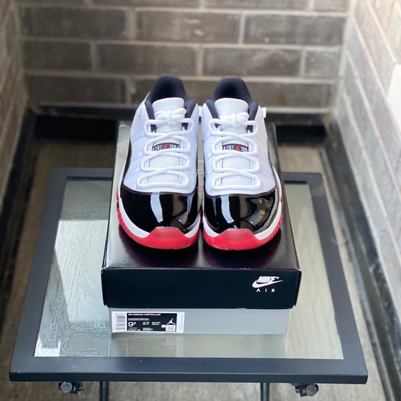 Jordan 11 Retro Low Concord Bred - Picture 1 of 5